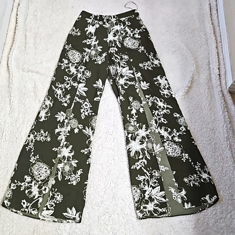 The Sang Olive Green & White Floral Front Slit Wide Leg Pants – Size Small - Picture 10 of 10